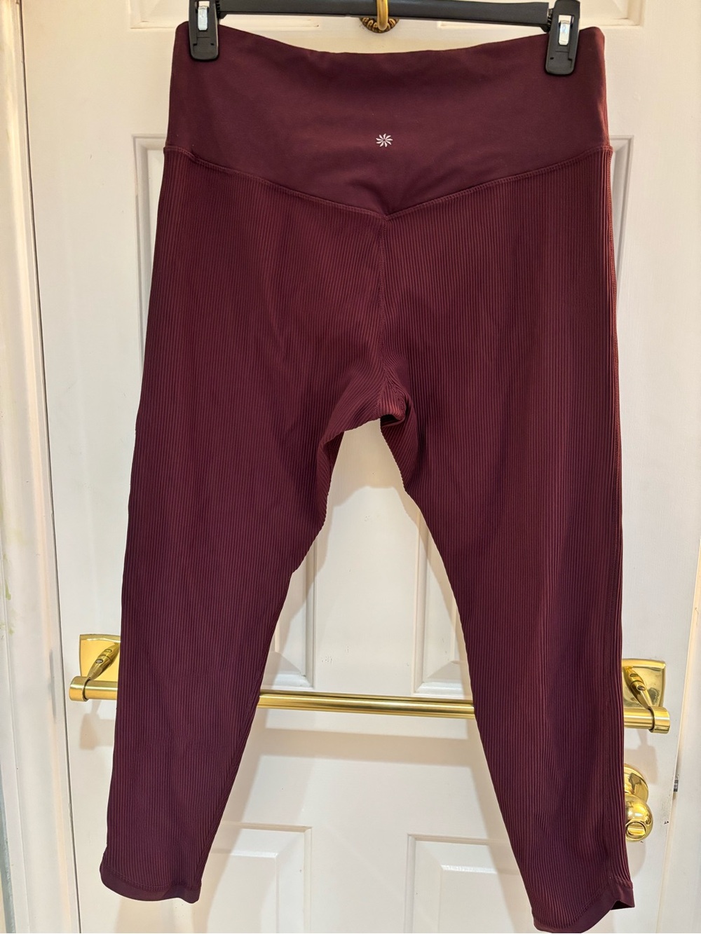 Athleta Elation Crossover Women’s Ribbed Maroon Active Leggings